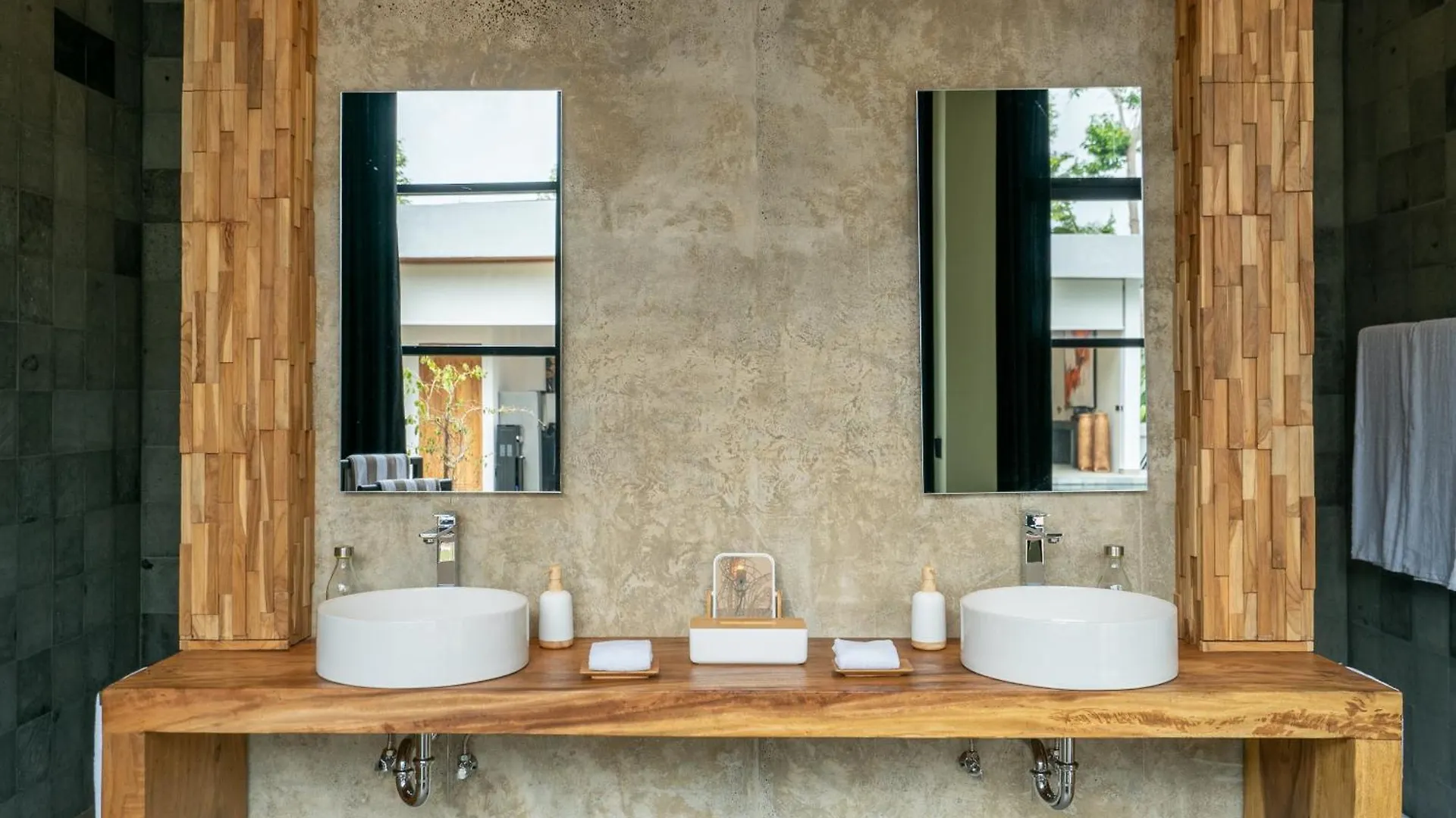 Rouge - Loft Emylia Villa Ubud  0*, Ubud (Bali)